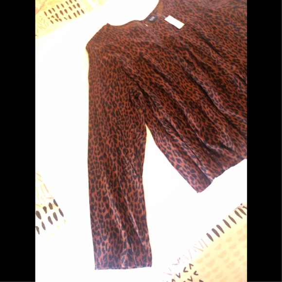 NWT Women’s Gap shirt - Picture 6 of 9